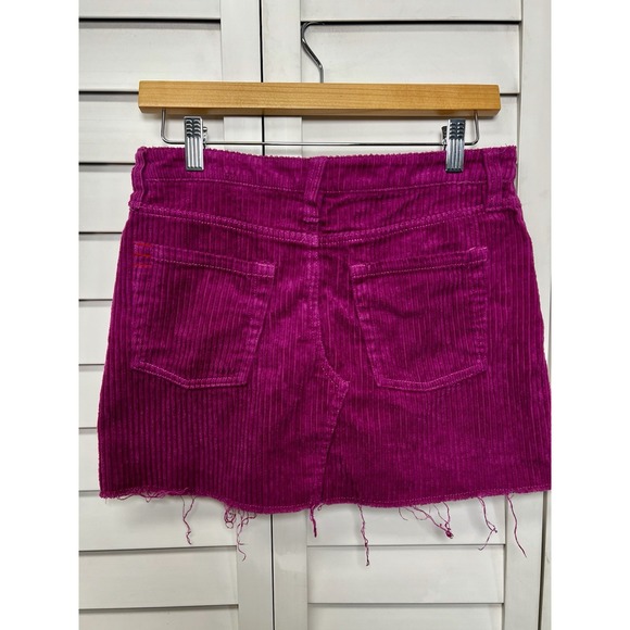 Urban Outfitters BDG Corduroy Raw Hem Mini Skirt Women's Size Small Fuchsia - Picture 9 of 9